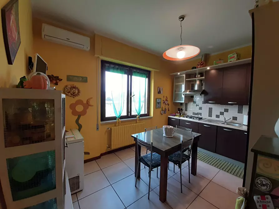Immagine 7 di Casa semindipendente in vendita  a Ortonovo