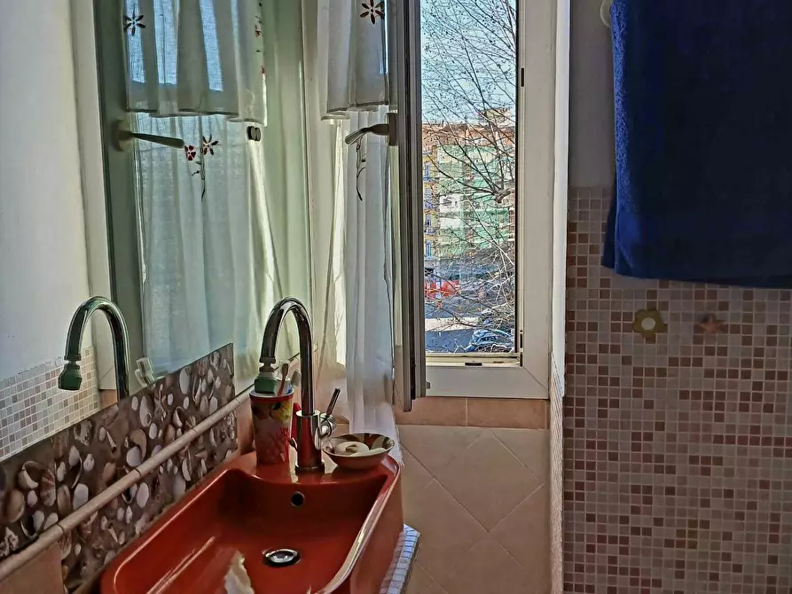 Immagine 7 di Appartamento in vendita  a La Spezia