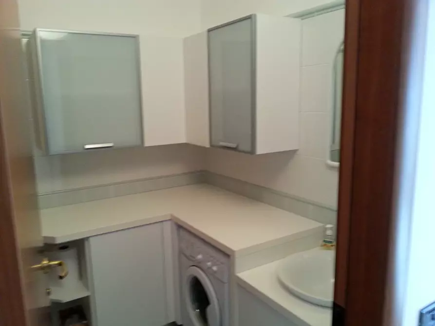 Immagine 25 di Appartamento in affitto  in viale s. bartolomeo a La Spezia