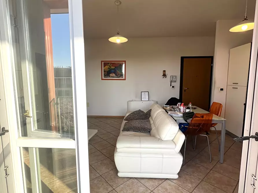 Immagine 10 di Appartamento in vendita  in Via Giuseppe Mazzini a Valsamoggia