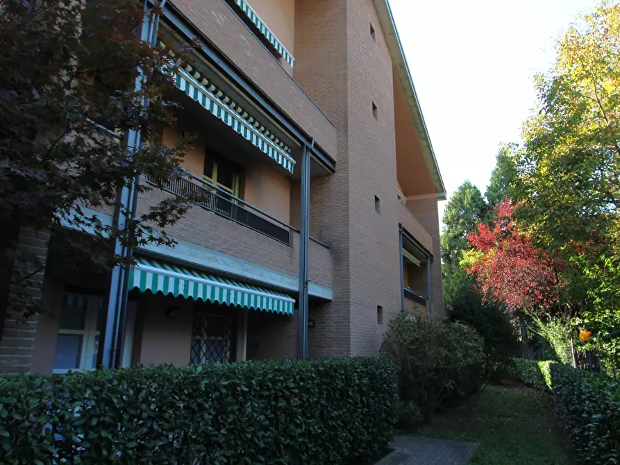 Immagine 39 di Appartamento in vendita  in Viale dell'Indipendenza a Valsamoggia