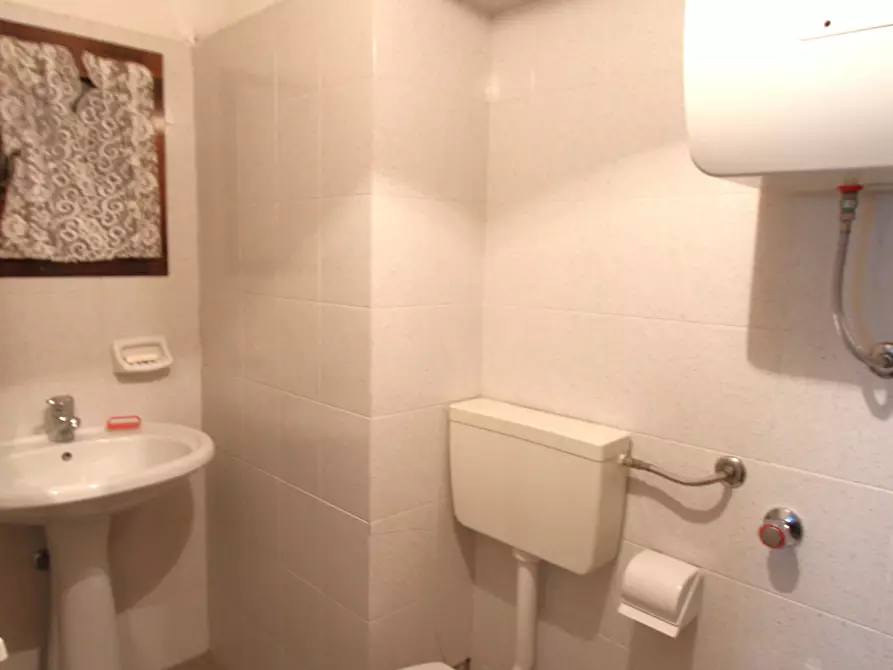 Immagine 11 di Porzione di casa in vendita  in Via Palazzetto 17 a Valsamoggia