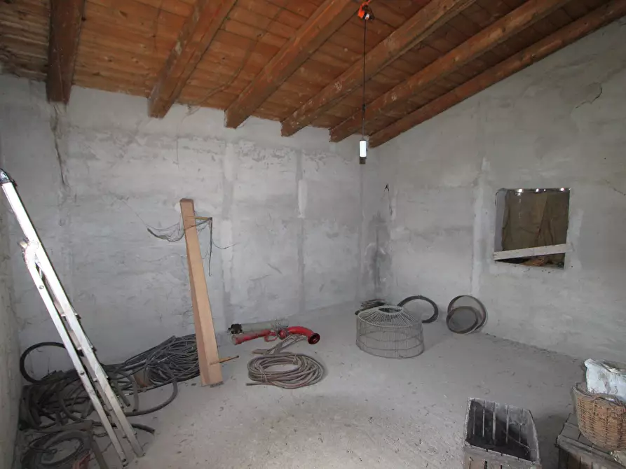 Immagine 49 di Porzione di casa in vendita  in Viale M. di Canossa a Valsamoggia