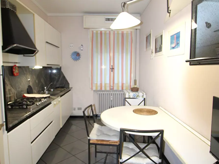 Immagine 5 di Appartamento in vendita  in Via G. Matteotti a Valsamoggia