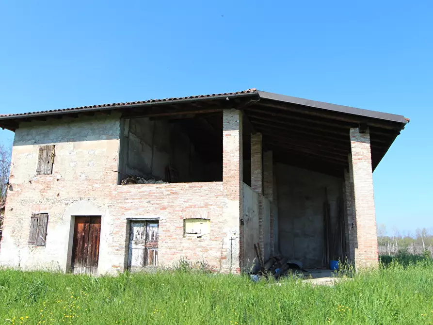 Immagine 13 di Porzione di casa in vendita  in Viale M. di Canossa a Valsamoggia