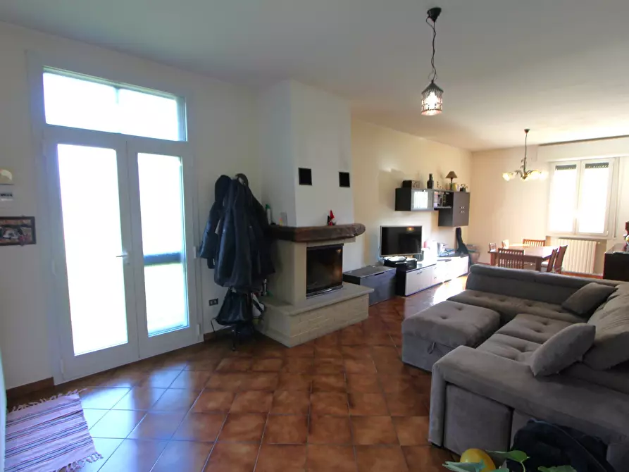 Immagine 11 di Casa indipendente in vendita  in Via Sant'Andrea a Valsamoggia