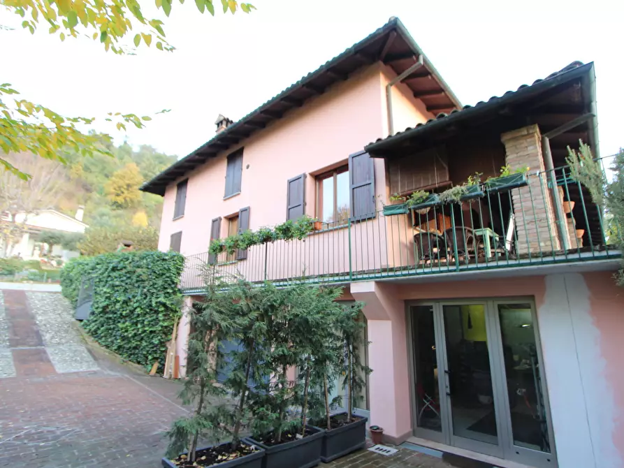 Immagine 58 di Porzione di casa in vendita  in Via Marco Biagi a Valsamoggia