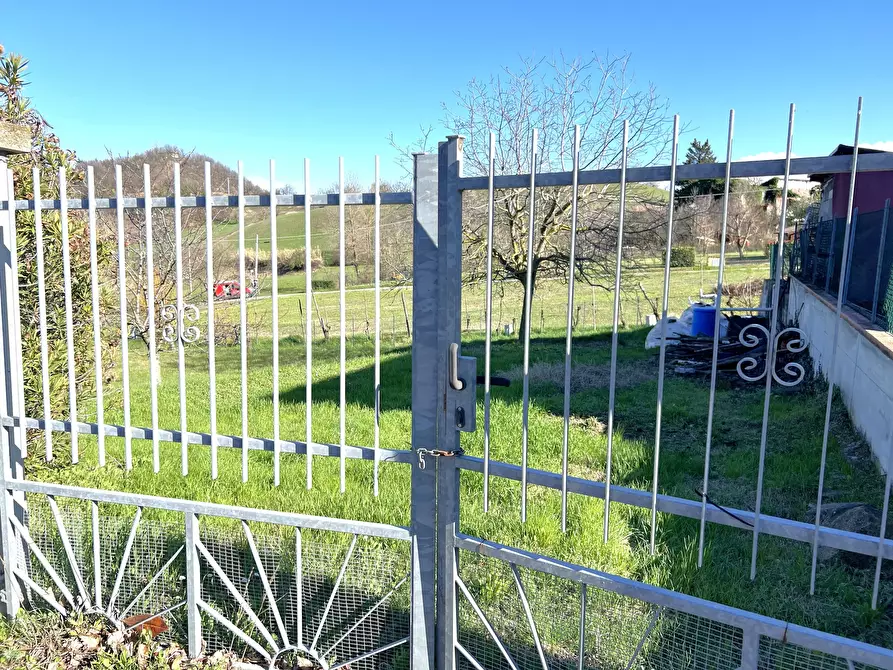 Immagine 5 di Terreno agricolo in vendita  in Via Tiola a Valsamoggia