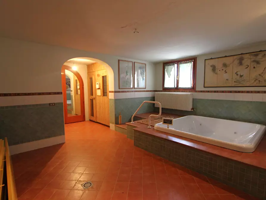 Immagine 40 di Casa indipendente in vendita  in Via Ca' Foscolo a Valsamoggia