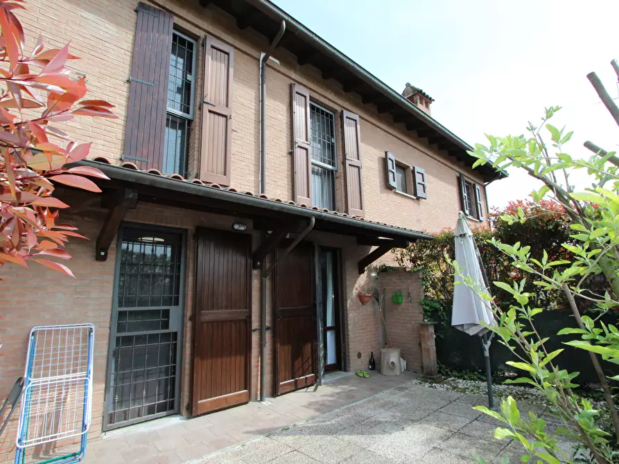 Immagine 19 di Porzione di casa in vendita  in Via Prati di Soletto a Valsamoggia