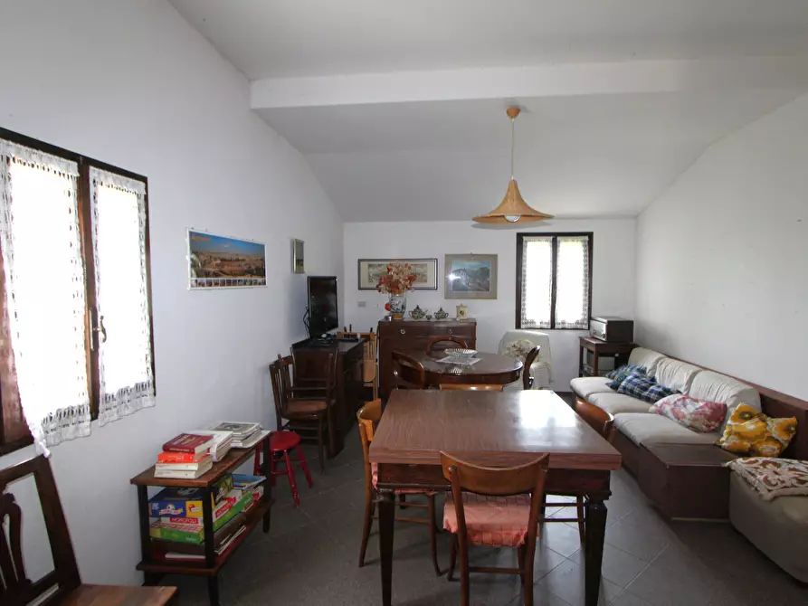 Immagine 8 di Porzione di casa in vendita  in Via Palazzetto 17 a Valsamoggia