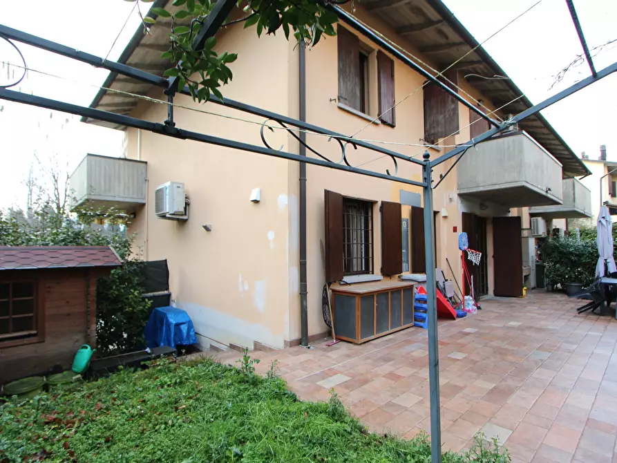 Immagine 42 di Appartamento in vendita  in Via E. Carnevali a Valsamoggia