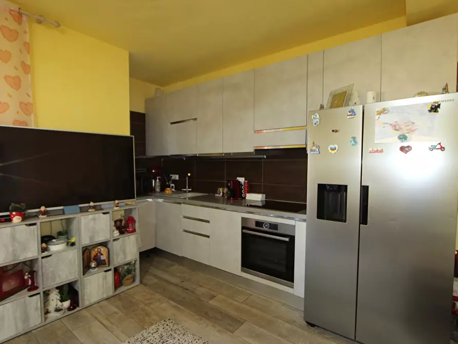 Immagine 3 di Appartamento in vendita  in Via A. Zanasi a Valsamoggia