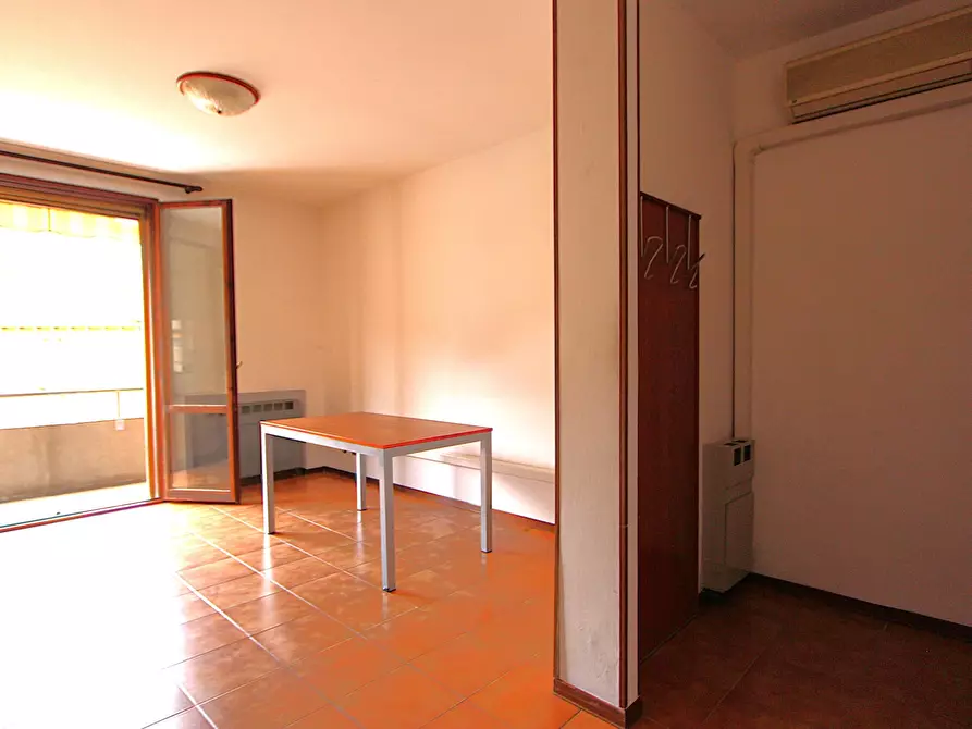 Immagine 6 di Appartamento in vendita  in Via A. Zanasi a Valsamoggia