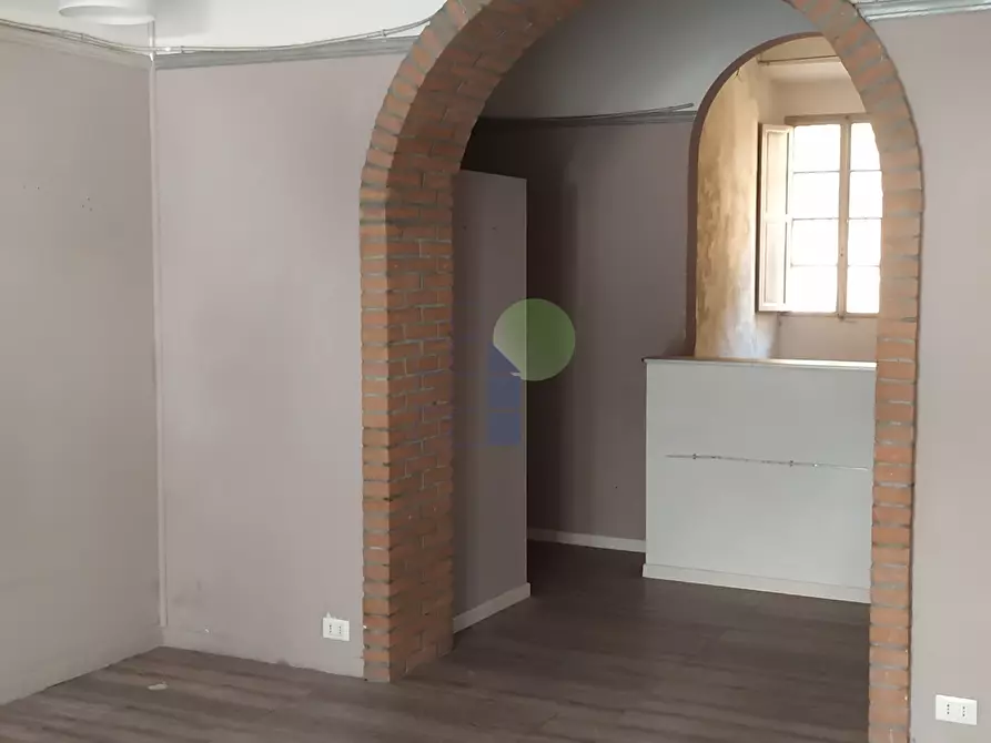 Immagine 6 di Locale commerciale in affitto  in Via Roma 30 a Livorno