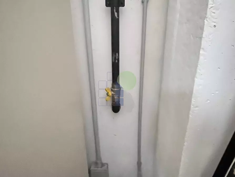 Immagine 7 di Attività artigianale in affitto  in Via della Padula 11 a Livorno