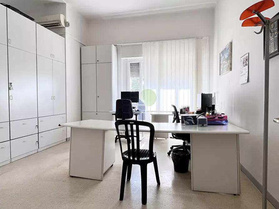 Immagine 15 di Ufficio in vendita  in Via L. da Vinci 35 a Livorno