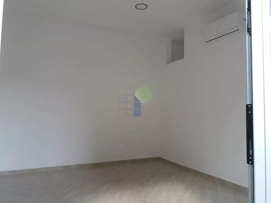 Immagine 2 di Capannone industriale in vendita  in Via Toscana 34 a Livorno