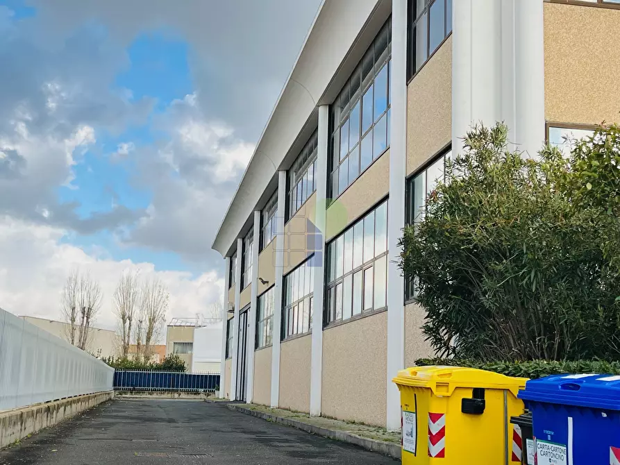 Immagine 2 di Attività artigianale in affitto  in Via Dell'Artigianato 43 a Livorno