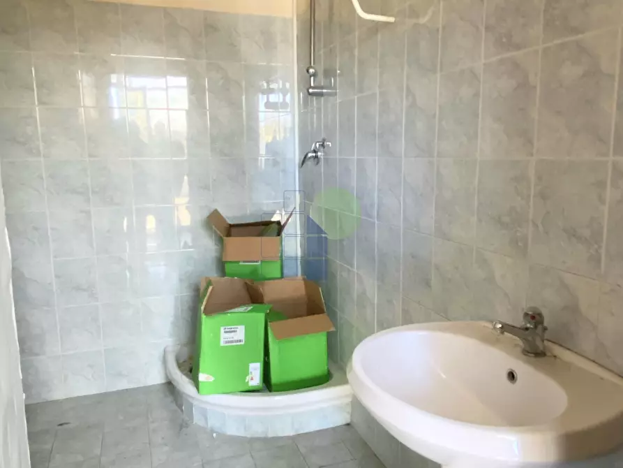 Immagine 11 di Attività artigianale in affitto  in Via dell' Artigianato 45 a Livorno