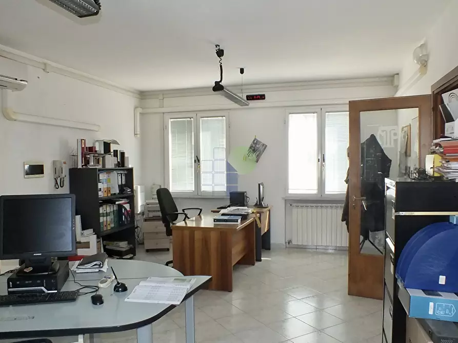 Immagine 23 di Attività artigianale in vendita  in via Arno 22 a Piombino