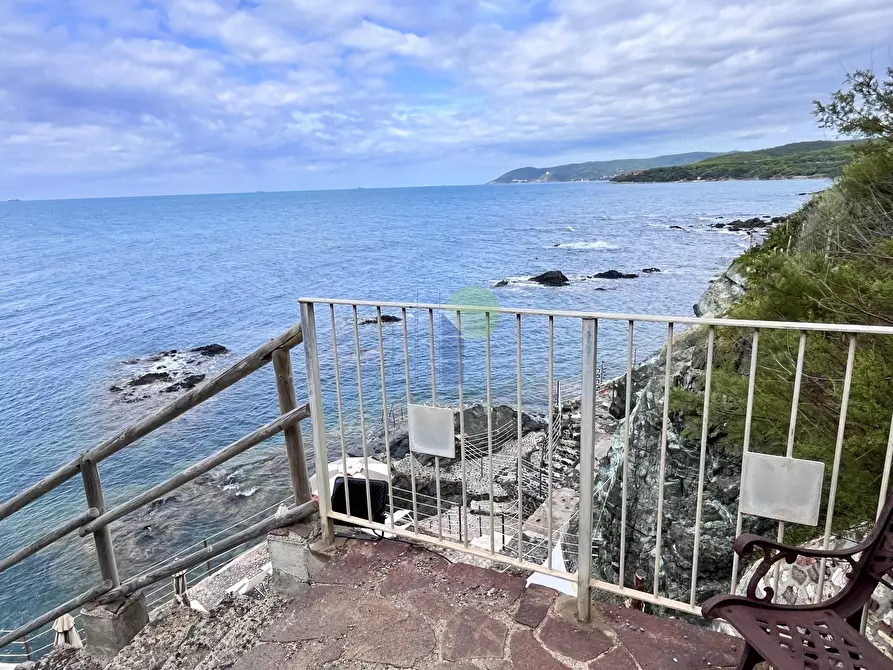 Immagine 10 di Appartamento in vendita  in Via Aurelia 820 a Rosignano Marittimo