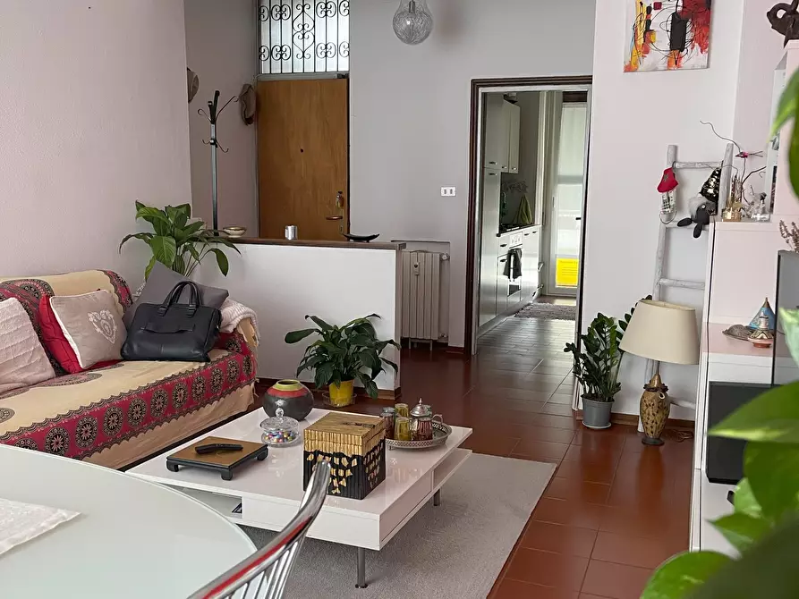 Immagine 2 di Trilocale in vendita  in Via XX Settembre 1 a Arona