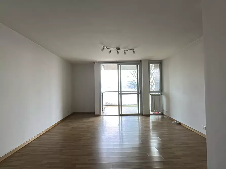 Immagine 4 di Trilocale in affitto  in Via Cristoforo Colombo 1 a Dormelletto