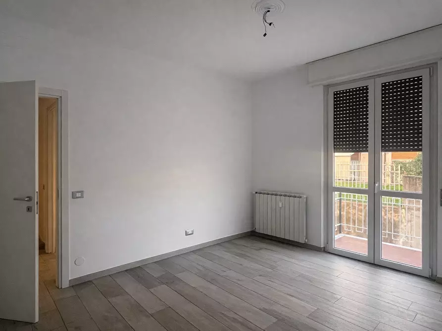 Immagine 8 di Trilocale in affitto  in via san luigi 99 a Arona