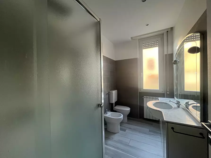 Immagine 7 di Trilocale in affitto  in via san luigi 99 a Arona