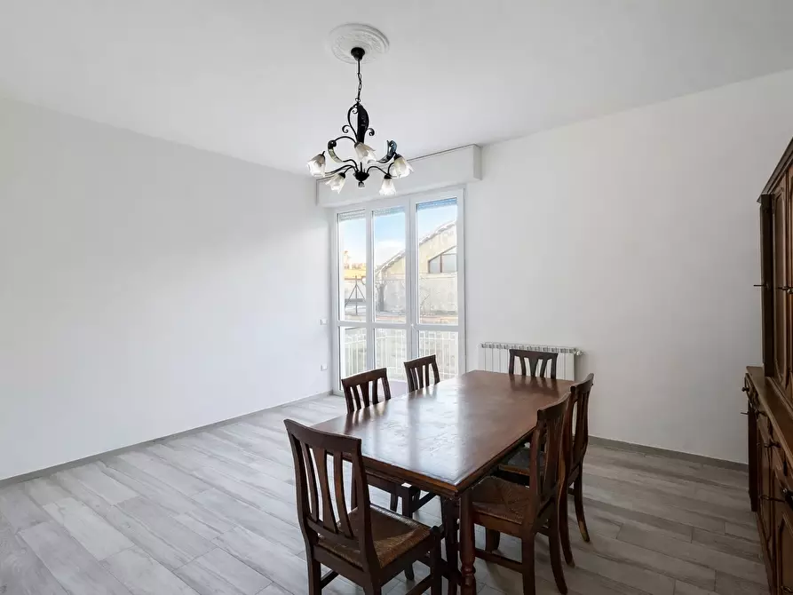 Immagine 5 di Trilocale in affitto  in via san luigi 99 a Arona