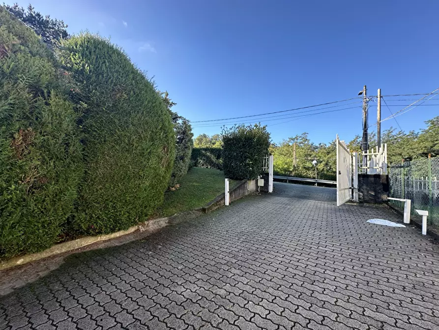 Immagine 13 di Garage in affitto  in Via Federico Tesio 1 a Dormelletto