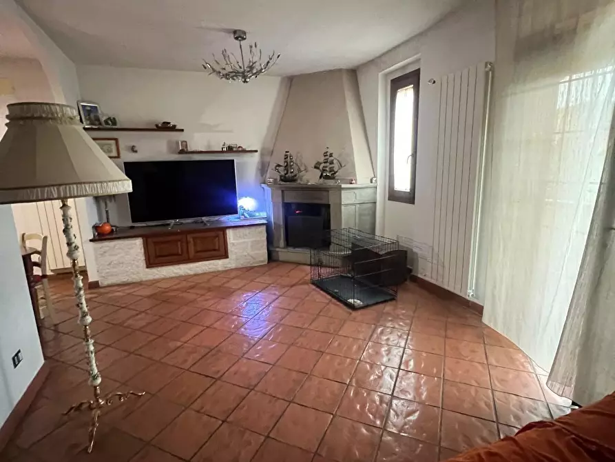 Immagine 7 di Pentalocale in vendita  in Via Canto alle Gracchie a Scandicci