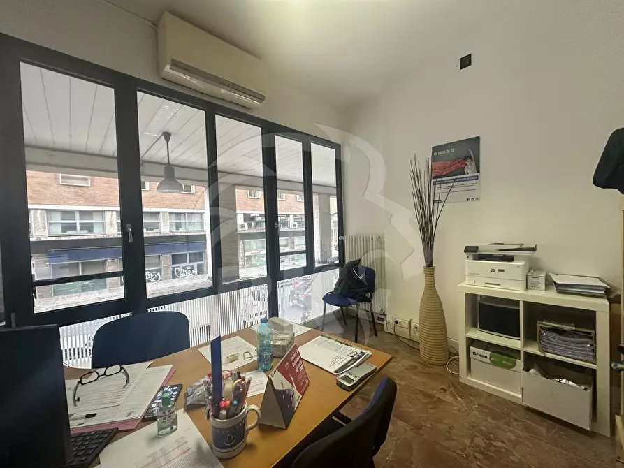 Immagine 3 di Ufficio in affitto  in Via Marconi 45 a Bologna