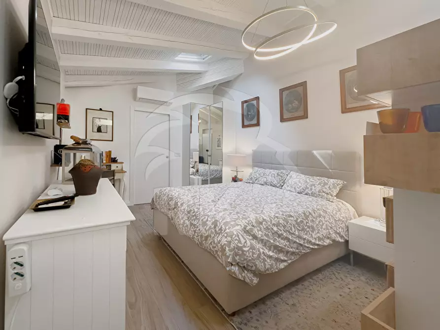 Immagine 8 di Monolocale in vendita  in Via Senzanome 9 a Bologna