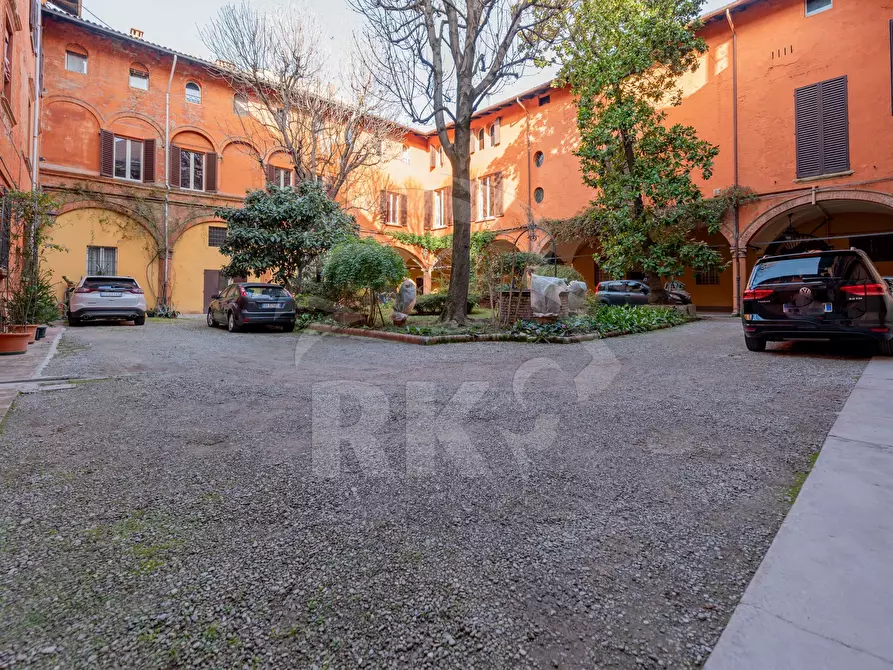 Immagine 15 di Trilocale in affitto  a Bologna