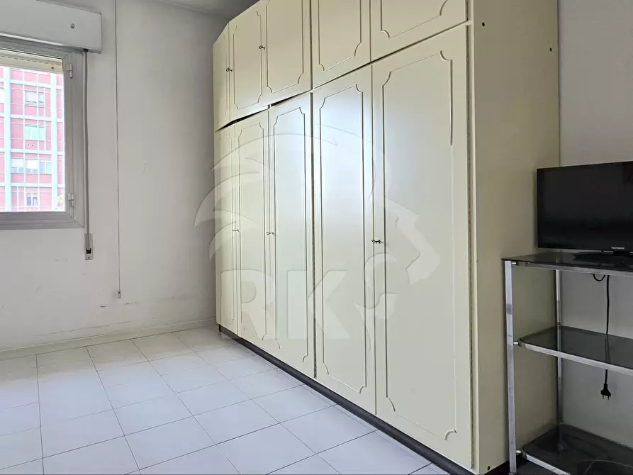 Immagine 12 di Pentalocale in vendita  in via cellini 11 a Bologna