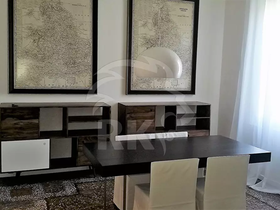 Immagine 6 di Pentalocale in affitto  a Bologna