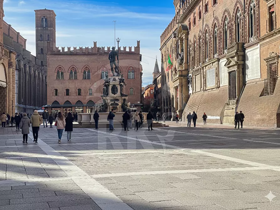 Immagine 10 di Attività commerciale in vendita  in Via dell'Indipendenza 2 a Bologna