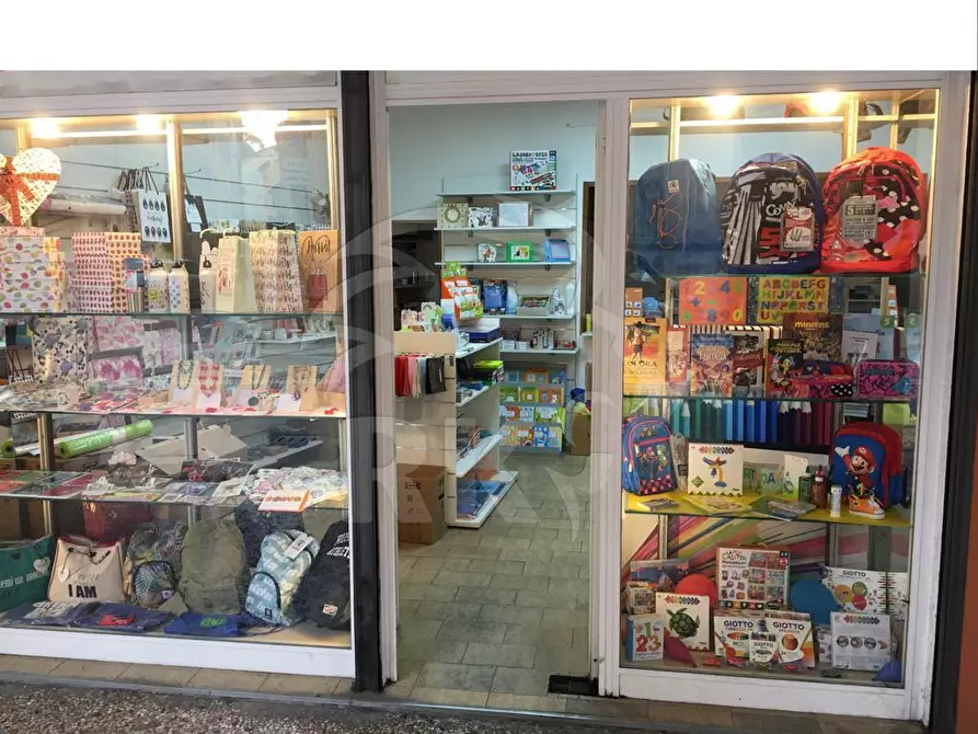 Immagine 5 di Locale commerciale in affitto  in Via Saragozza 7 a Bologna