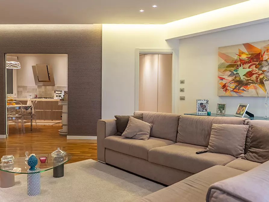 Immagine 6 di Appartamento in vendita  in Via Corsica 3 a Siracusa