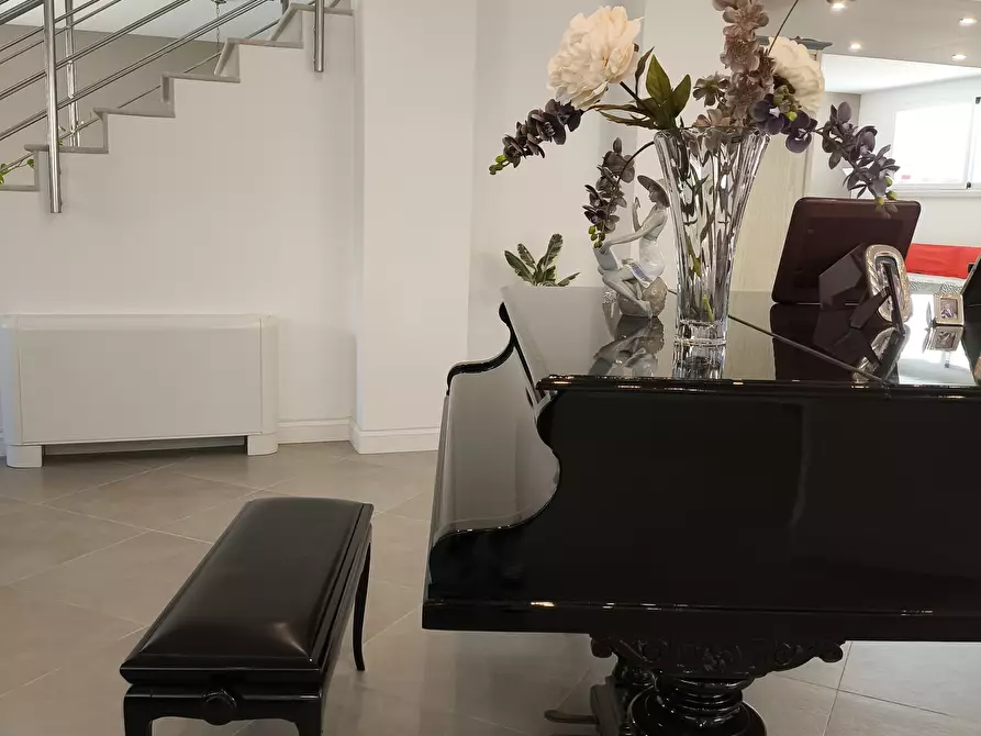 Immagine 34 di Villa in vendita  a Siracusa