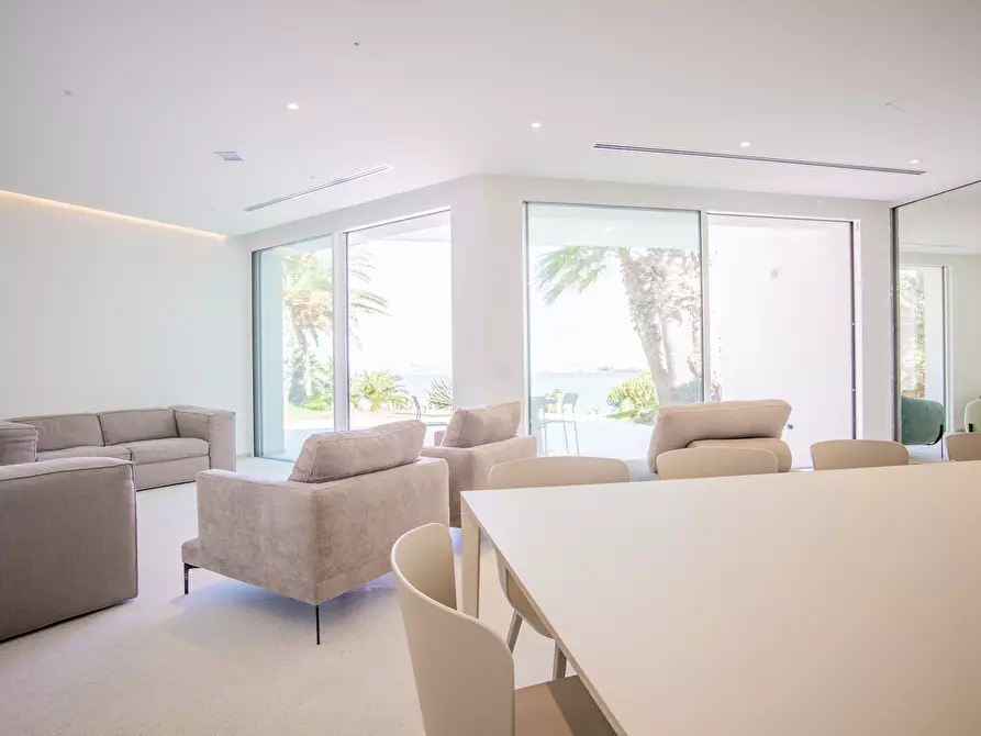 Immagine 25 di Villa in vendita  in Via La Maddalena 35 a Siracusa