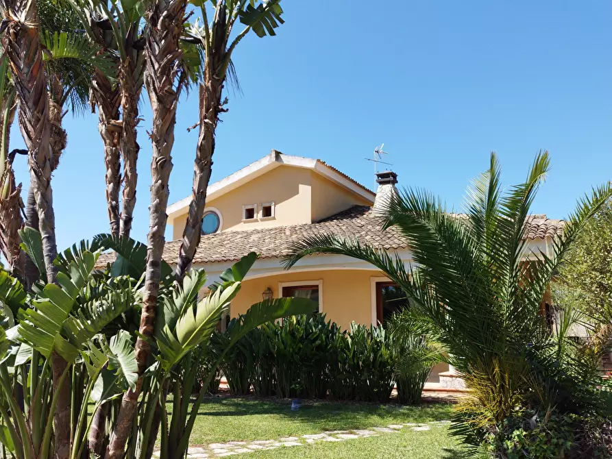 Immagine 39 di Villa in vendita  in Strada Tremmilia 143 a Siracusa