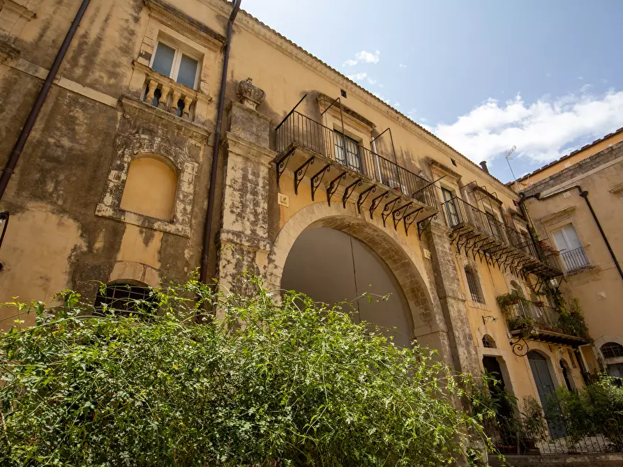 Immagine 35 di Appartamento in vendita  in Via Camillo Benso Conte di Cavour 48 a Noto