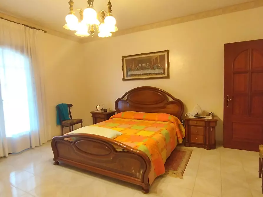 Immagine 30 di Villa in vendita  in Via Stromboli 7 a Siracusa