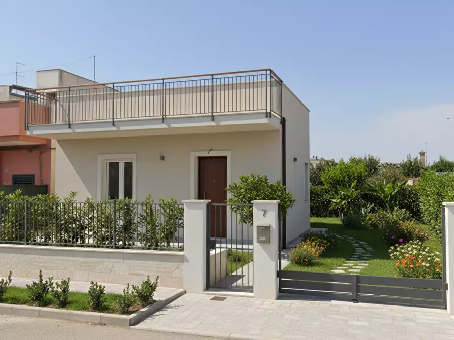 Immagine 1 di Villetta a schiera in vendita  in Via Scicli 35 a Siracusa