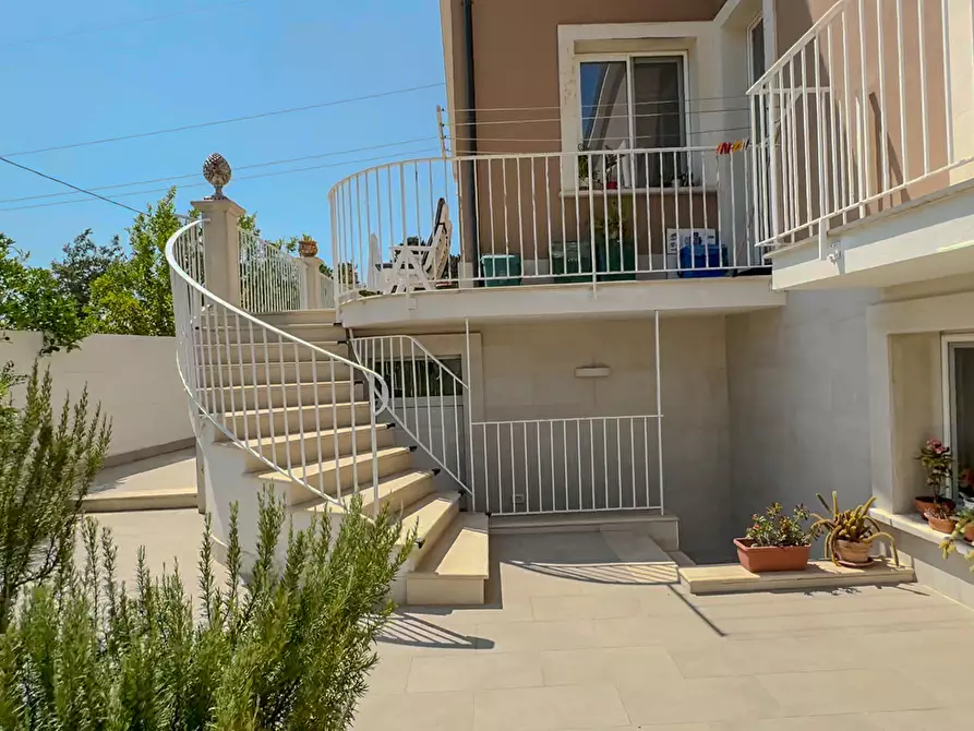 Immagine 47 di Villa in vendita  a Siracusa