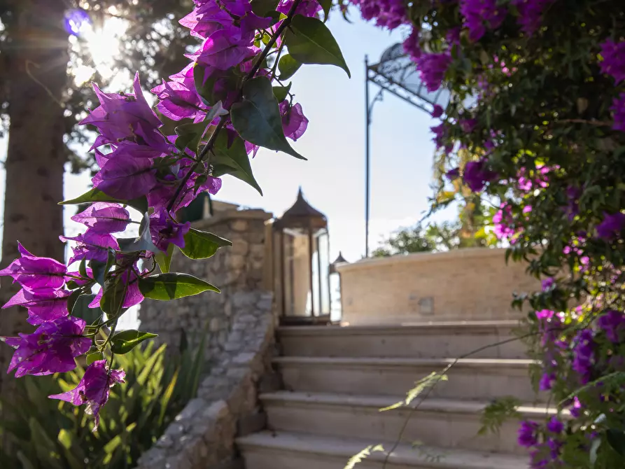 Immagine 92 di Villa in vendita  in Salita Giafari 25 a Taormina