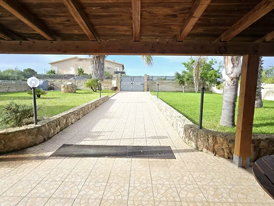 Immagine 5 di Casa bifamiliare in vendita  in Strada Capo Murro di Porco 282 a Siracusa